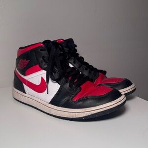 Nike Air Jordan 1 Mid Women’s Sneakers